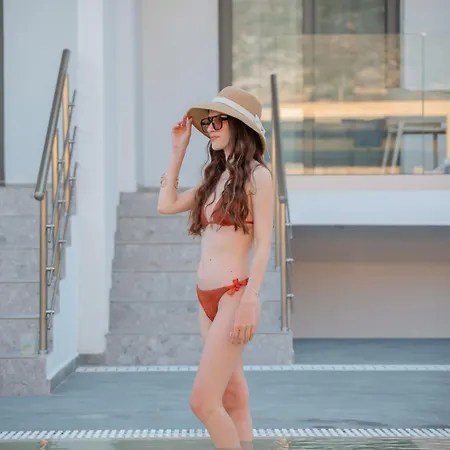Lighthouse 普拉索尼西